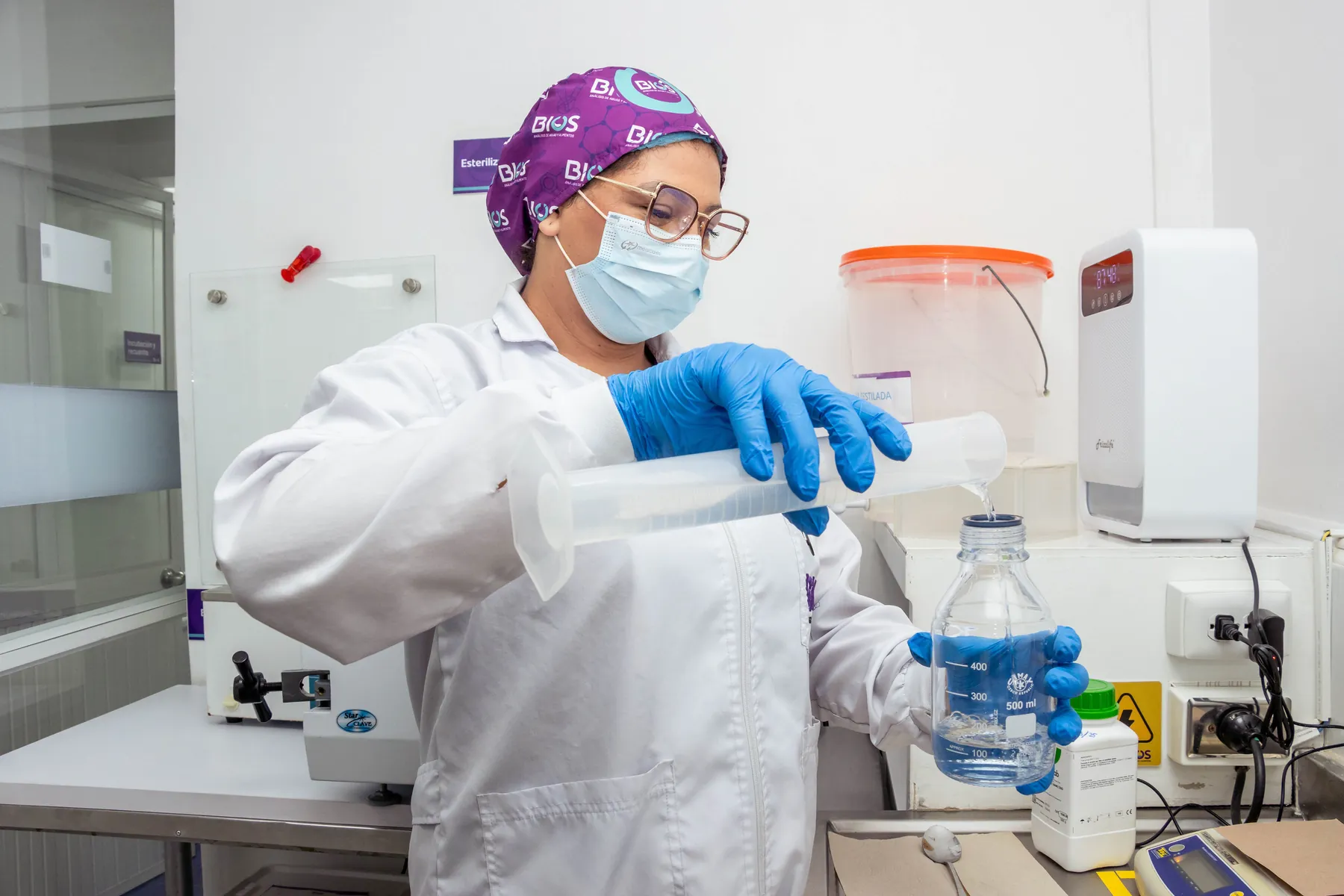Análisis de agua en laboratorio